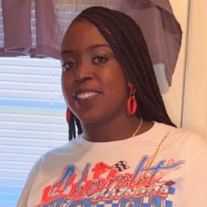 Meet your Posher, Ebony